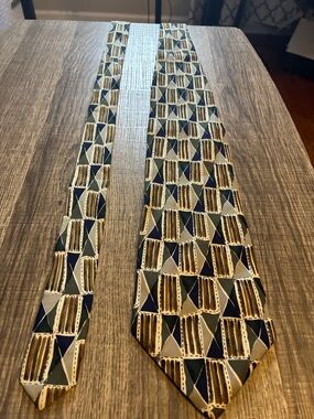 Geometric Pattern Navy and Gold Men's Tie